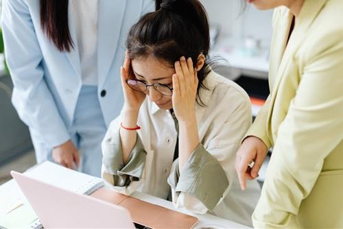 Những cung hoàng đạo dễ để cảm xúc chi phối công việc: Thông minh nhưng khó bứt phá trong sự nghiệp- Ảnh 1.