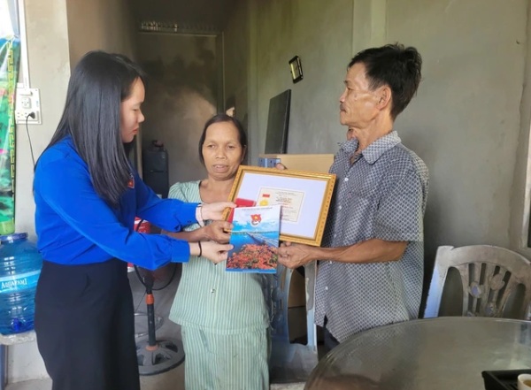Tin sáng 17/8: Hà Nội cấm các phương tiện trên nhiều tuyến đường trong ngày hôm nay; tin mới nhất về áp thấp nhiệt đới trên Biển Đông, hướng vào vịnh Bắc Bộ- Ảnh 4.