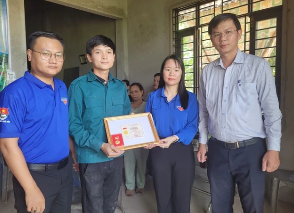 Tin sáng 17/8: Hà Nội cấm các phương tiện trên nhiều tuyến đường trong ngày hôm nay; tin mới nhất về áp thấp nhiệt đới trên Biển Đông, hướng vào vịnh Bắc Bộ- Ảnh 5.