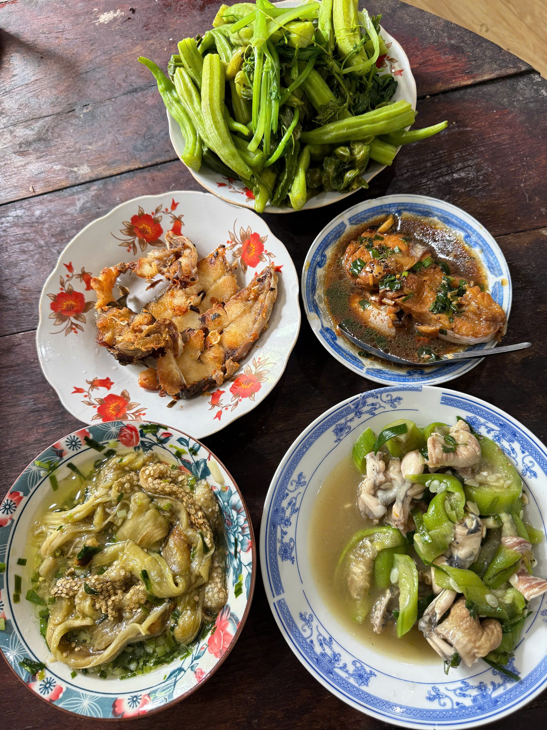 Nàng dâu Nghệ An dự đám giỗ ở miền Tây, bất ngờ trước lễ vật bà con mang đến - Ảnh 3.