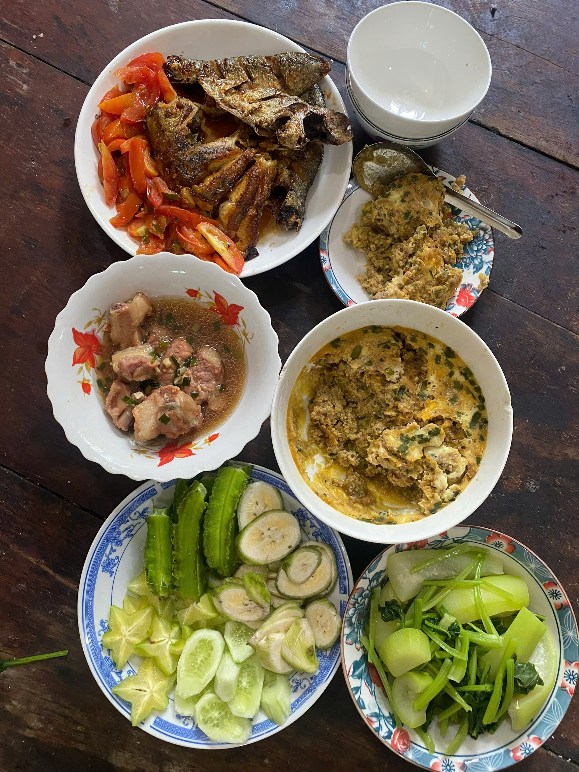 Nàng dâu Nghệ An dự đám giỗ ở miền Tây, bất ngờ trước lễ vật bà con mang đến - Ảnh 4.