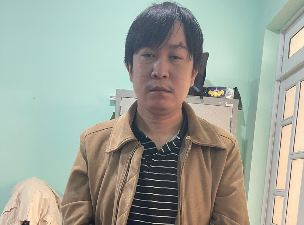 'Nổ' là trưởng phòng ngân hàng, lừa bạn học cũ 9 tỷ đồng chơi tiền ảo - Ảnh 1.