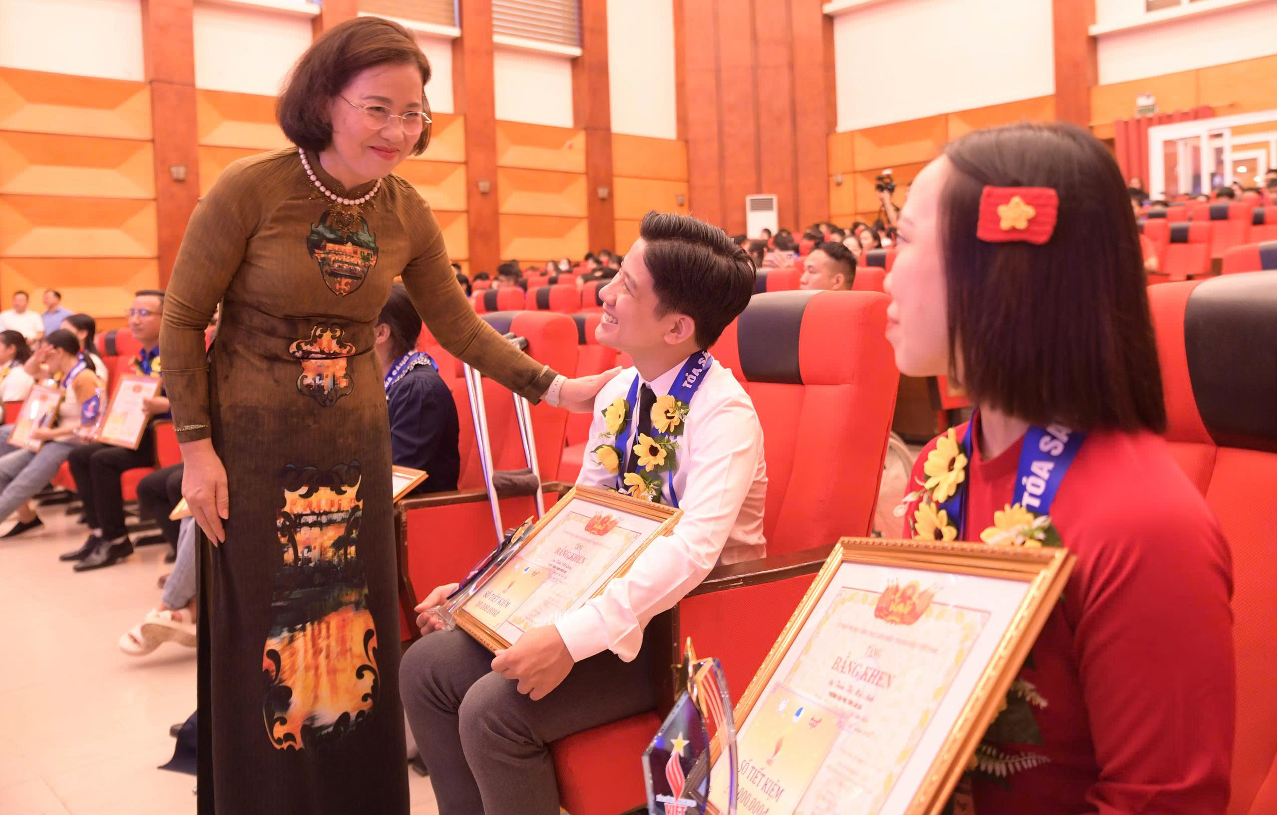 thanh-nien-khuyet-tat-2-1755690024207293739845.jpg