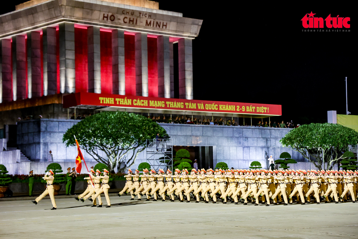 Tổng hợp luyện tối 21/8 diễn ra thành công tốt đẹp - Ảnh 4. Tổng hợp luyện tối 21/8 diễn ra thành công tốt đẹp - Ảnh 4.