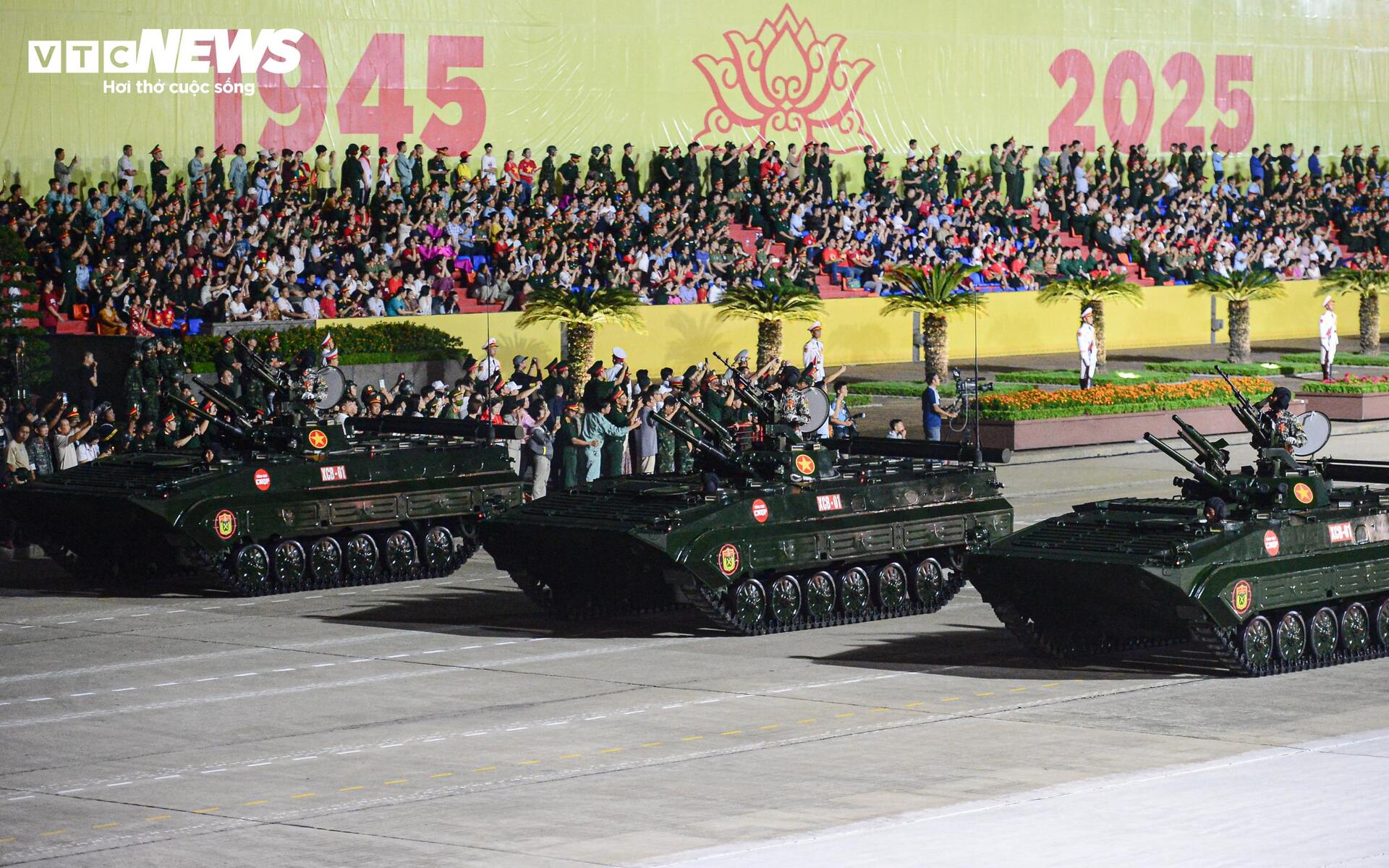 dan-khi-tai-lan-dau-tong-hop-luyen-tai-quang-truong-ba-dinh-21-8-2025-vtcnews-6-21475400-1755797268501-1755797268591397193147.jpg