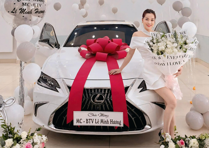 Nữ chính 'Nhật ký Vàng Anh' giờ là Đại úy công an, kín tiếng đời tư ở tuổi 40 - Ảnh 4. Nữ chính 'Nhật ký Vàng Anh' giờ là Đại úy công an, kín tiếng đời tư ở tuổi 40 - Ảnh 4.