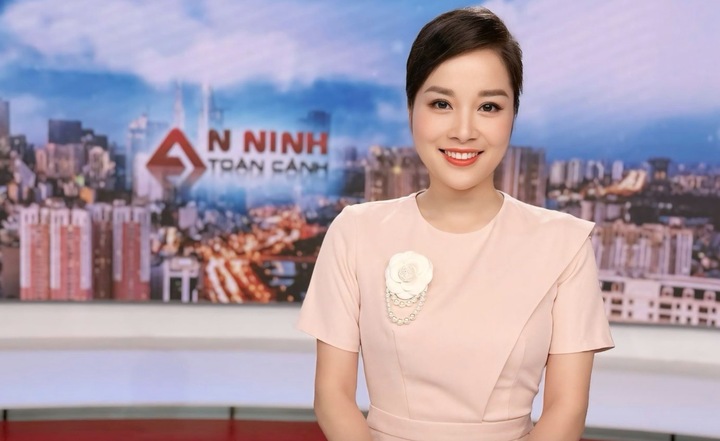 Nữ chính 'Nhật ký Vàng Anh' giờ là Đại úy công an, kín tiếng đời tư ở tuổi 40 - Ảnh 3. Nữ chính 'Nhật ký Vàng Anh' giờ là Đại úy công an, kín tiếng đời tư ở tuổi 40 - Ảnh 3.