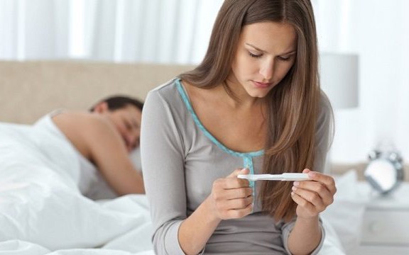 Tưởng không thể làm cha mẹ, cặp vợ chồng vô sinh hiếm muộn bất ngờ đón con gái 3,2kg - Ảnh 2.