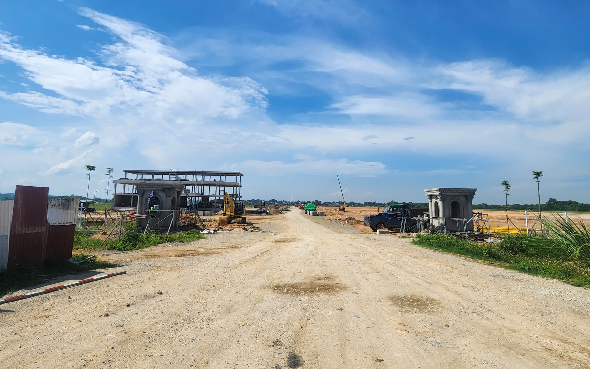 Xử l&yacute; dứt điểm vi phạm tại c&aacute;c dự &aacute;n đất dịch vụ thương mại - Ảnh 3.