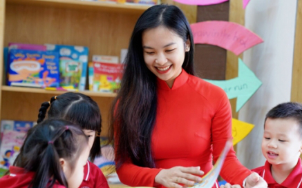 Điểm chuẩn tr&uacute;ng tuyển v&agrave;o nh&oacute;m ng&agrave;nh Sư phạm 2025 cao kỷ lục