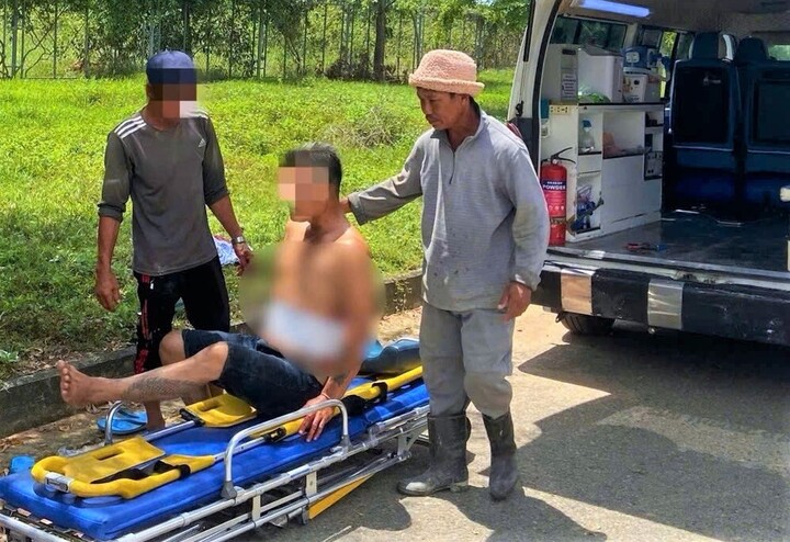 Đâm người giữa đường ở Lâm Đồng rồi nói 'đâm nhầm, cho xin lỗi' trước khi bỏ đi - Ảnh 1. Đâm người giữa đường ở Lâm Đồng rồi nói 'đâm nhầm, cho xin lỗi' trước khi bỏ đi - Ảnh 1.