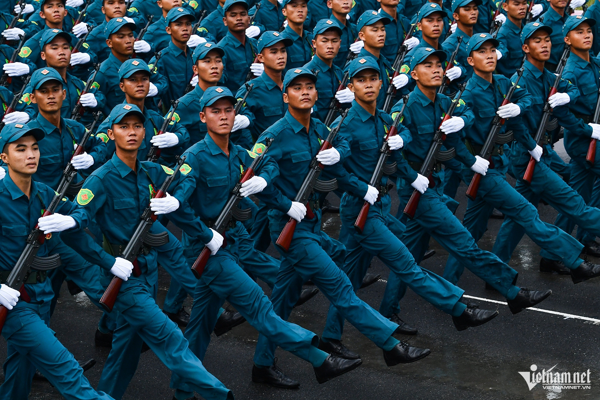 Những mẫu súng trang bị cho các khối diễu binh Quân đội, Công an - Ảnh 16. Những mẫu súng trang bị cho các khối diễu binh Quân đội, Công an - Ảnh 16.