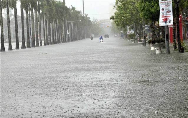 thoi-tiet-bao-so-5-17560504477751087210293-0-0-399-638-crop-17560506049021286706669.jpg
