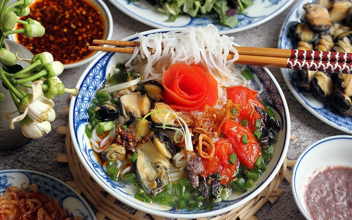 bun-oc-ha-noi-o-dau-ngon-17561160201071111030775-16-0-454-701-crop-1756116024030221322143.jpg