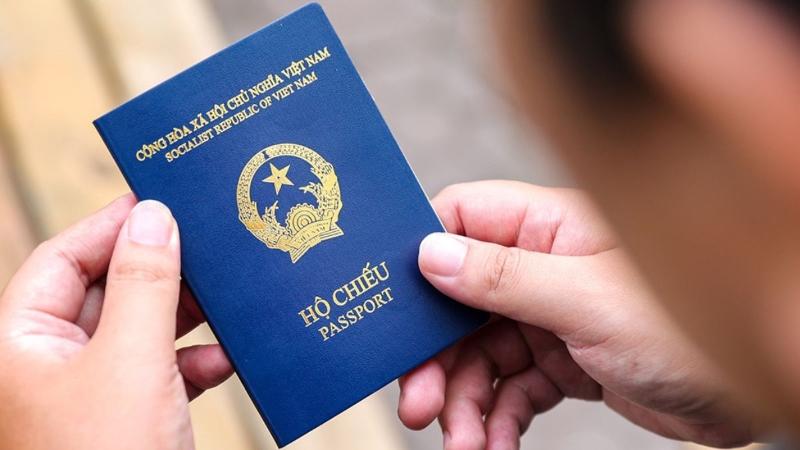 Muốn làm hộ chiếu online (passport online) 2025 được trả tại nhà, người dân  chỉ cần thực hiện các bước đơn giản này