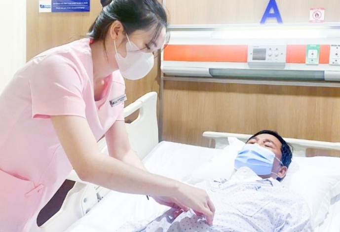 Người đàn ông 58 tuổi bị ung thư tuyến giáp mắc sai lầm này khiến khối u tăng gấp 3 - Ảnh 1.