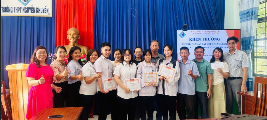 Giúp học sinh lớp 12 xây dựng lộ trình học hiệu quả - Ảnh 2. Giúp học sinh lớp 12 xây dựng lộ trình học hiệu quả - Ảnh 2.