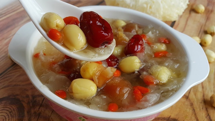 מנות מזינות ריאות ומחממות גוף במהלך שו ט'ו 2025 שאסור לפספס במהלך חג היום הלאומי ב-2 בספטמבר - תמונה 4. Các món ăn bổ phổi, ấm cơ thể trong tiết Xử Thử 2025 không nên bỏ qua những ngày nghỉ lễ Quốc Khánh 2/9 - Ảnh 4.