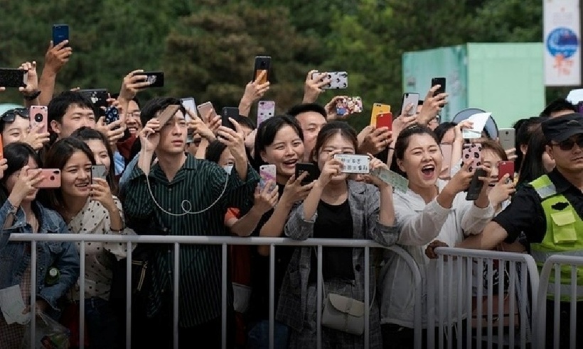 Con gái 38 tuổi thất nghiệp 8 năm, đòi 12 triệu đồng/tháng để &quot;đu idol&quot; - Ảnh 3.