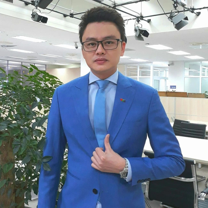 Hai biên tập viên VTV đọc thuyết minh trong lễ diễu binh, diễu hành A80 là ai? - Ảnh 4. Hai biên tập viên VTV đọc thuyết minh trong lễ diễu binh, diễu hành A80 là ai? - Ảnh 4.