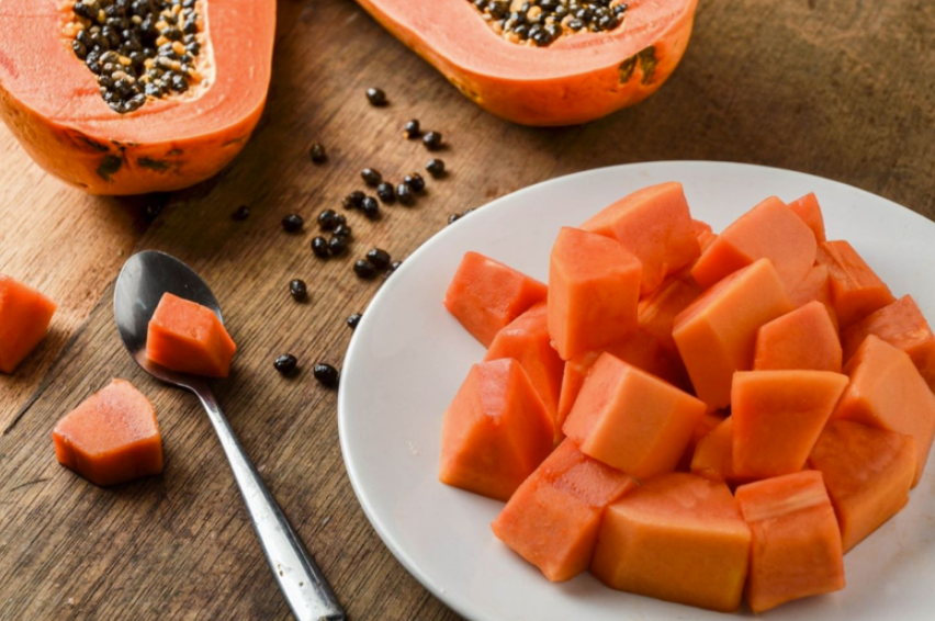 Thói quen luôn ăn một loại quả vào bữa sáng, tỷ phú 94 tuổi vẫn giữ được sức khỏe tốt và tinh thần minh mẫn- Ảnh 2.