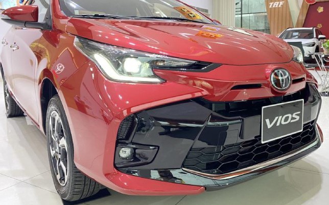 Sedan hạng B Honda City giá 504 triệu đồng đẹp lung linh 'ăn đứt' Hyundai Accent, rẻ như Toyota Vios - Ảnh 1.