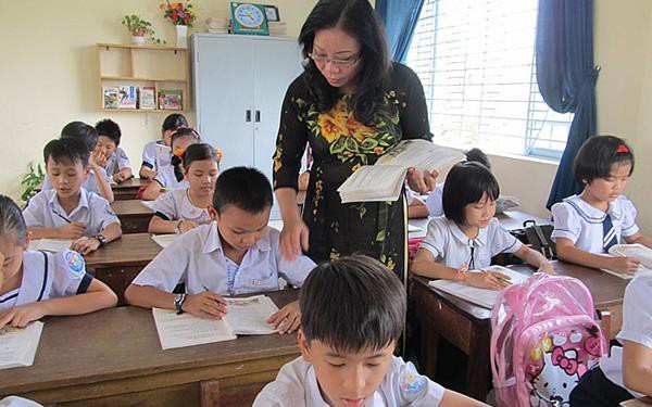 nghi-huu1-17543013754471457136954-16-0-391-600-crop-17543016098032019383664.jpg