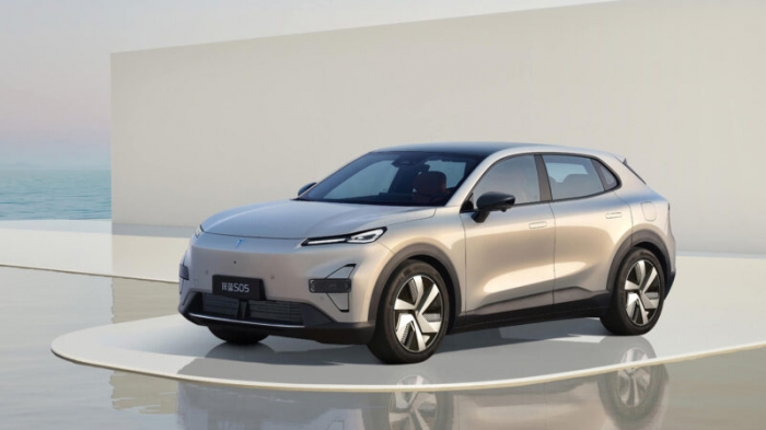 Xe gầm cao SUV hạng C giá 470 triệu đồng đẹp sang chảnh rẻ bằng nửa Honda CR-V, Tucson, chỉ ngang Toyota Vios có gì đặc biệt khi ra mắt ở Trung Quốc? - Ảnh 2. Xe gầm cao SUV hạng C giá 470 triệu đồng đẹp sang chảnh rẻ bằng nửa Honda CR-V, Tucson, chỉ ngang Toyota Vios có gì đặc biệt khi ra mắt ở Trung Quốc? - Ảnh 2.