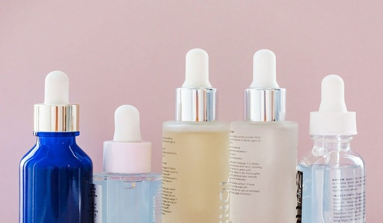 serum-co-bao-nhieu-loai-serum-goc-nuoc-va-goc-dau-khac-gi-nhau-202202020712413908-1754405956658-17544059574542001222290.jpg