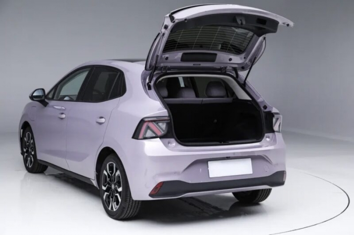 Xe hatchback hạng B giá 235 triệu đồng sánh ngang Mazda 2, rẻ hơn hẳn Kia Morning, Hyundai Grand i10 có gì đặc biệt khi ra mắt ở Trung Quốc?- Ảnh 6.