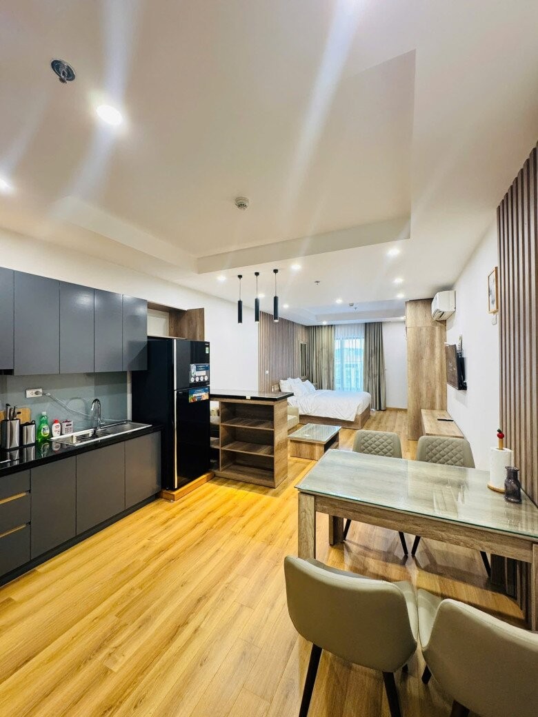 2 căn nhà của con gái NSND Hạ Vy - MC Hoàng Trang VTV và cách cắm hoa tươi chị em xem xong liền về học cách cắm- Ảnh 9. 2 căn nhà của con gái NSND Hạ Vy - MC Hoàng Trang VTV và cách cắm hoa tươi chị em xem xong liền về học cách cắm- Ảnh 9.