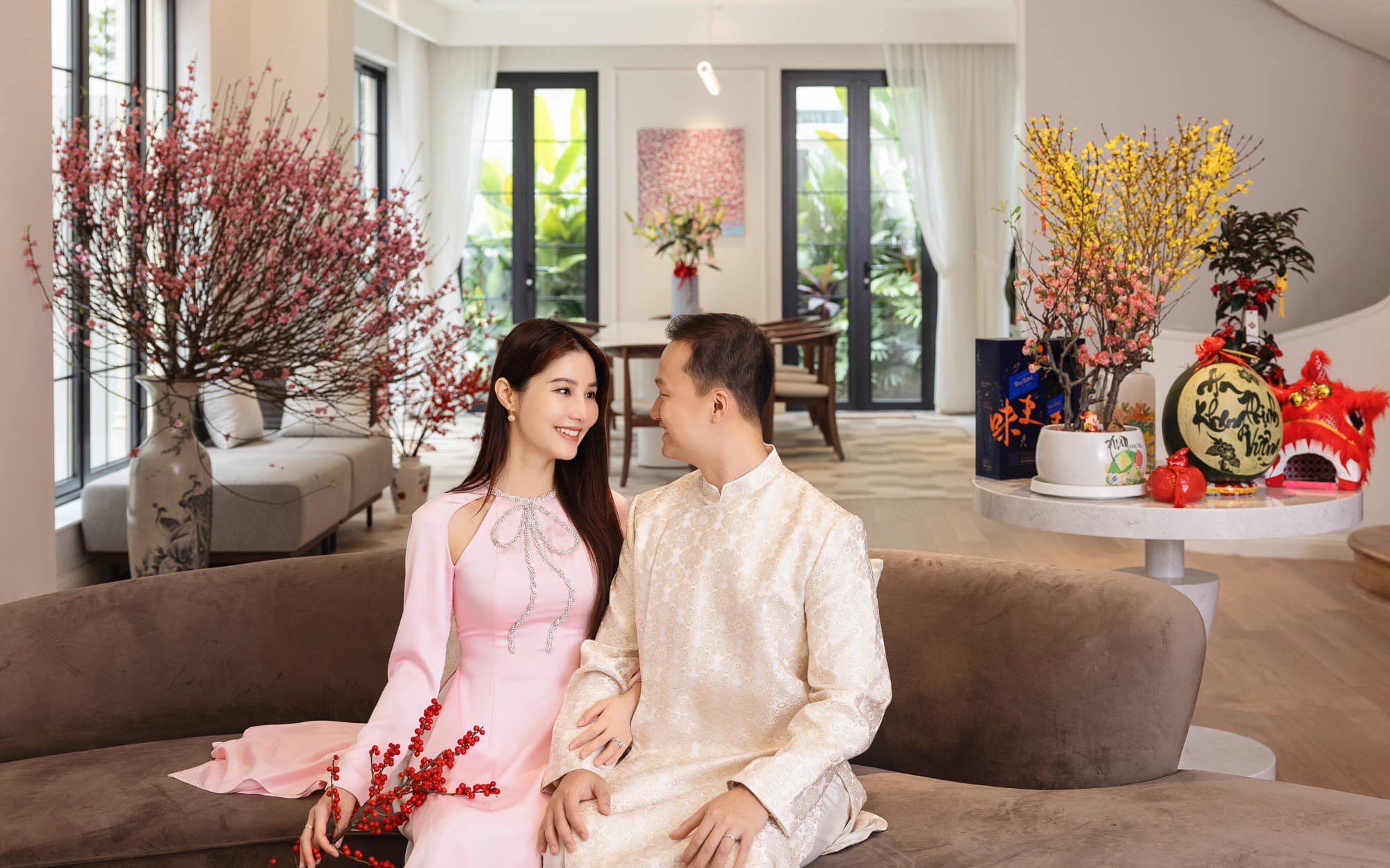 Diễm My 9X l&agrave;m d&acirc;u h&agrave;o m&ocirc;n sống thượng lưu nhưng kh&ocirc;ng ph&ocirc; trương