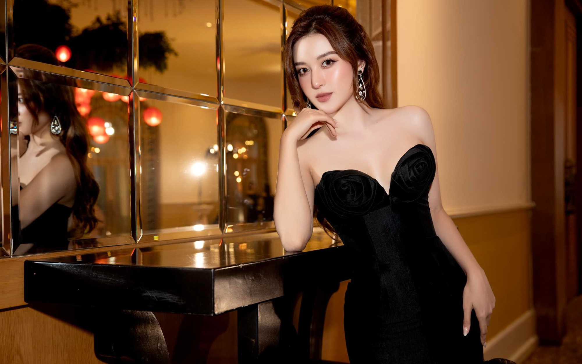 &Aacute; hậu Huyền My sau 11 năm đăng quang: Độc th&acirc;n quyến rũ, sở hữu bộ sưu tập h&agrave;ng hiệu khủng