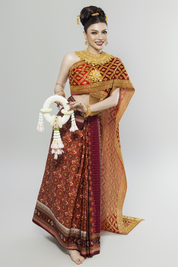 lily-chen-1-1754719553716869827298.jpg