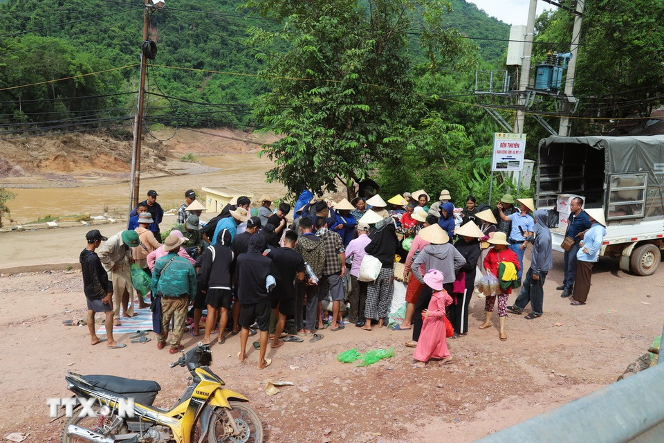ttxvn-0908-nghe-an-khac-phuc-mua-lu-10-1754704376170-1754704376392382435690-1754708577412-175470857755916821340.jpg