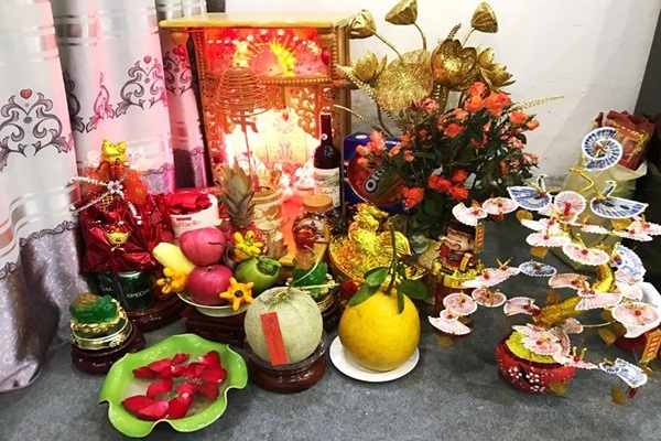 Muốn tiền vào như nước thì người tuổi sau đặt bàn thờ Thần Tài theo hướng này - Ảnh 1. Muốn tiền vào như nước thì người tuổi sau đặt bàn thờ Thần Tài theo hướng này - Ảnh 1.