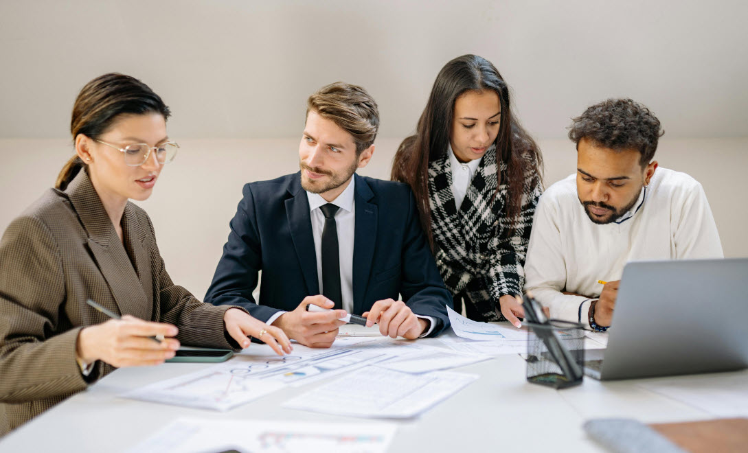 Bí quyết chăm sóc sức khỏe tâm hồn nơi công sở- Ảnh 2. Bí quyết chăm sóc sức khỏe tâm hồn nơi công sở- Ảnh 2.
