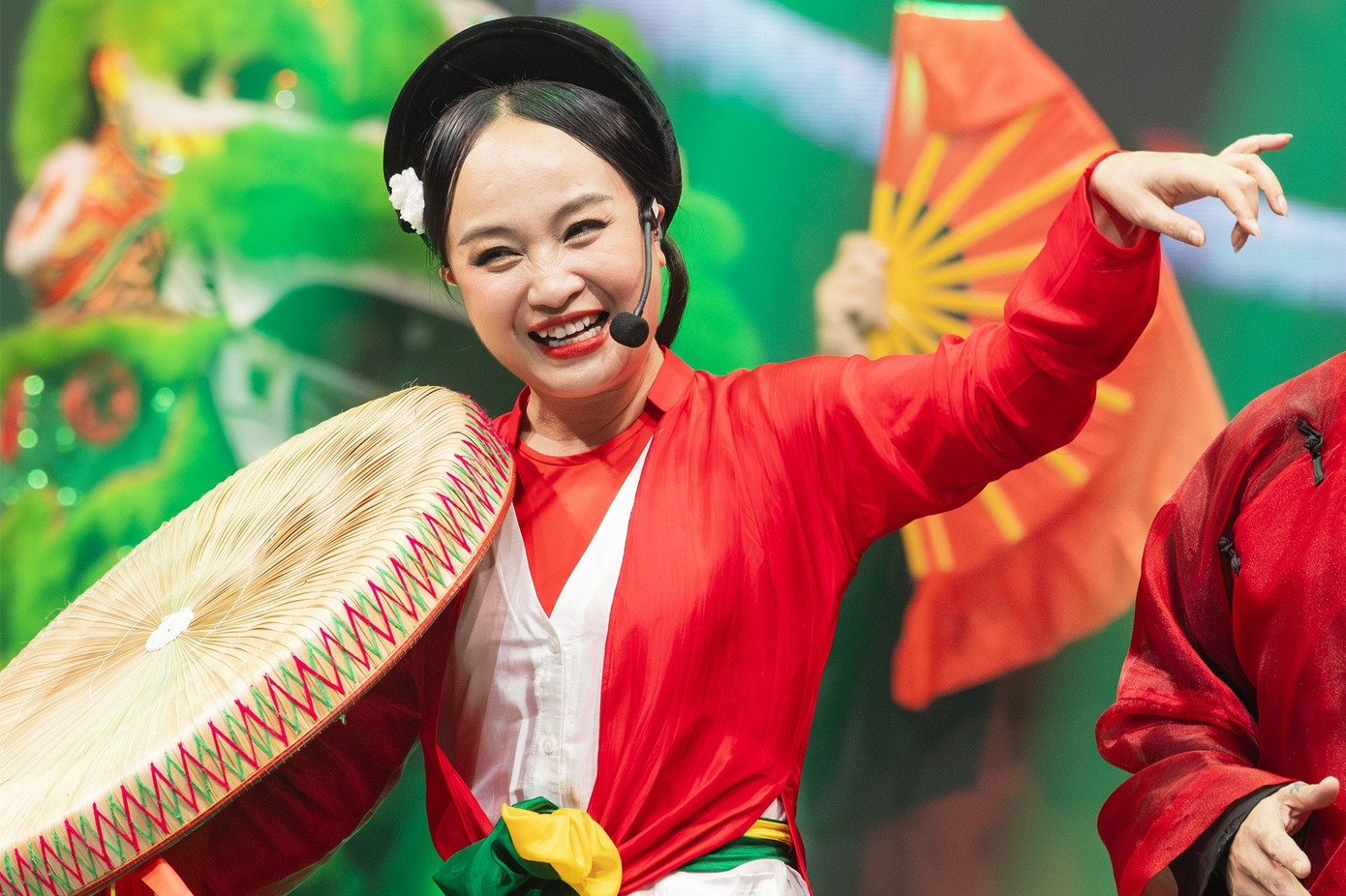 Chân dung nữ giám đốc Nhà hát Chèo Hà Nội - Ảnh 2. Chân dung nữ giám đốc Nhà hát Chèo Hà Nội - Ảnh 2.