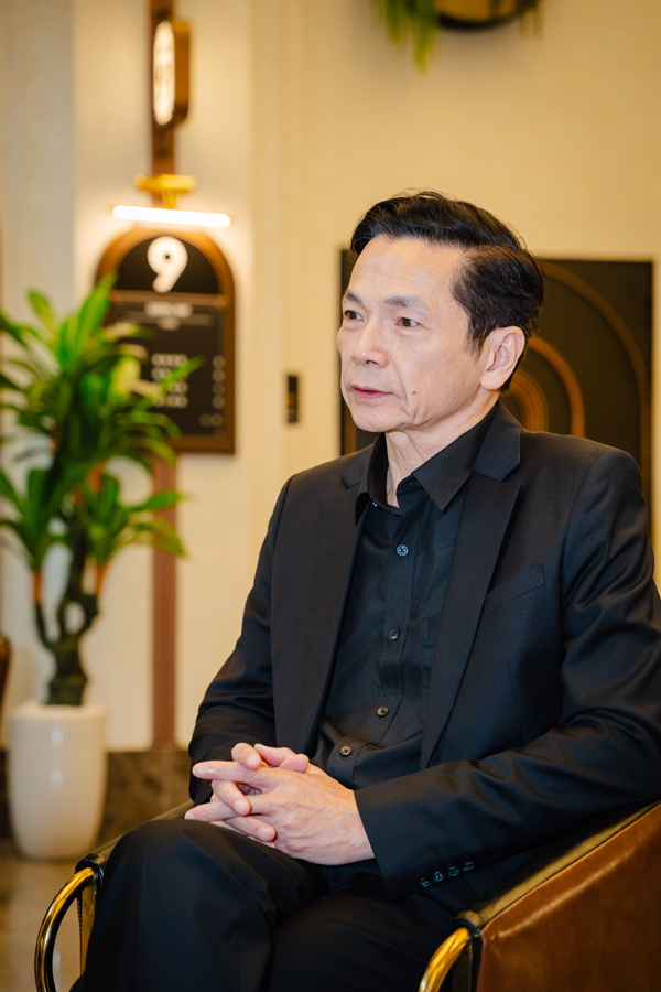nsnd-trung-anh-2-17577332965791399887458.jpg