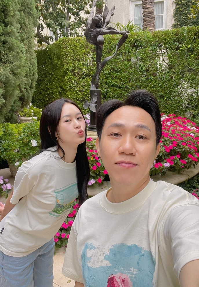 Diễn viên Anh Đức hết lòng cưng chiều vợ ‘xinh như hoa hậu’ sau 1 năm cưới - Ảnh 12.