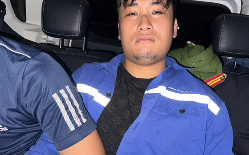 Ghen tu&ocirc;ng m&ugrave; qu&aacute;ng, con rể mang dao đến nh&agrave; mẹ vợ truy s&aacute;t