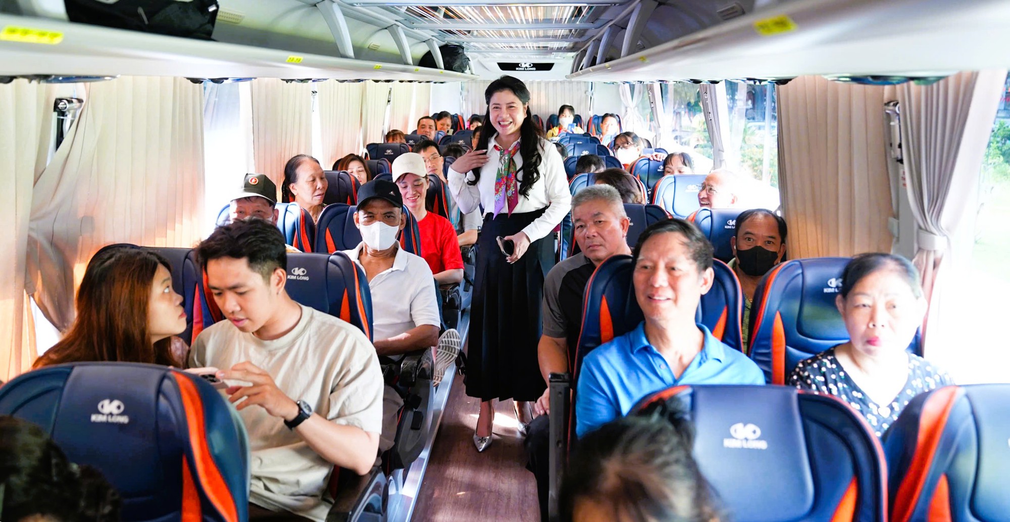 chuyen-xe-nghia-tinh-hai-phong-voi-trien-lam-80-nam-17579381451181299529841-1757941146973-1757941147163473977266.jpg