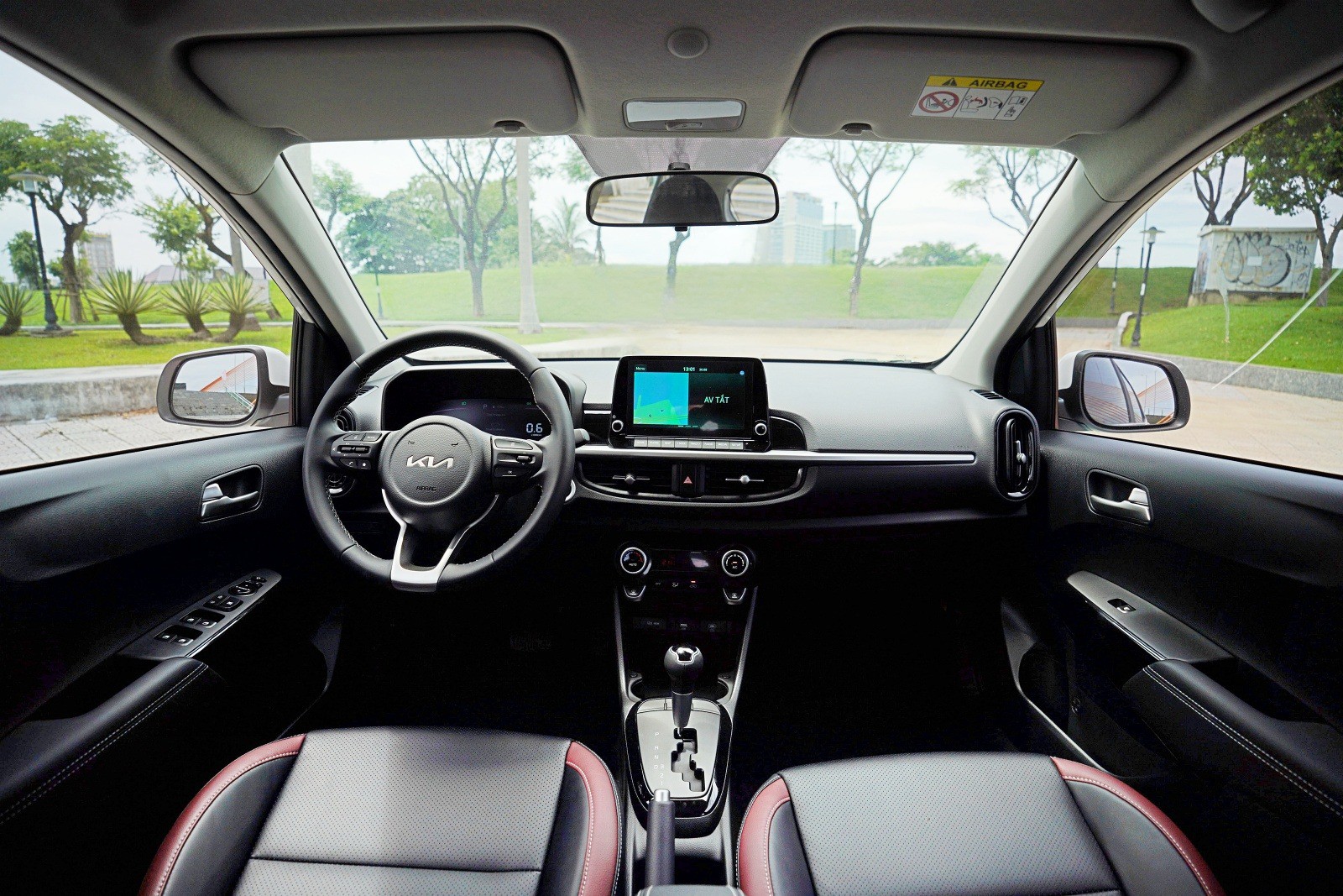 Kia Morning mới về đại lý giá 439 triệu đồng thiết kế thời thượng, được ví như 'tiểu Carnival' không còn là hatchback hạng A rẻ nhất - Ảnh 5.