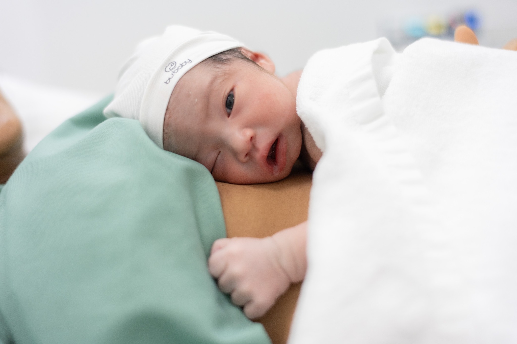 Con gái đầu lòng của H'Hen Niê - Ảnh 3. Con gái đầu lòng của H'Hen Niê - Ảnh 3.