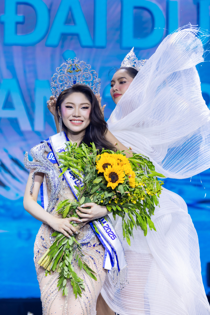 Nguyễn Thanh Thảo đăng quang Hoa hậu Đại dương Việt Nam 2025 - Ảnh 2. Nguyễn Thanh Thảo đăng quang Hoa hậu Đại dương Việt Nam 2025 - Ảnh 2.