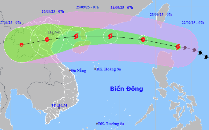 Tin bão mới nhất: Bão Nagasa giật trên cấp 17 tiến vào Biển Đông, đất liền Việt Nam ảnh hưởng thế nào?