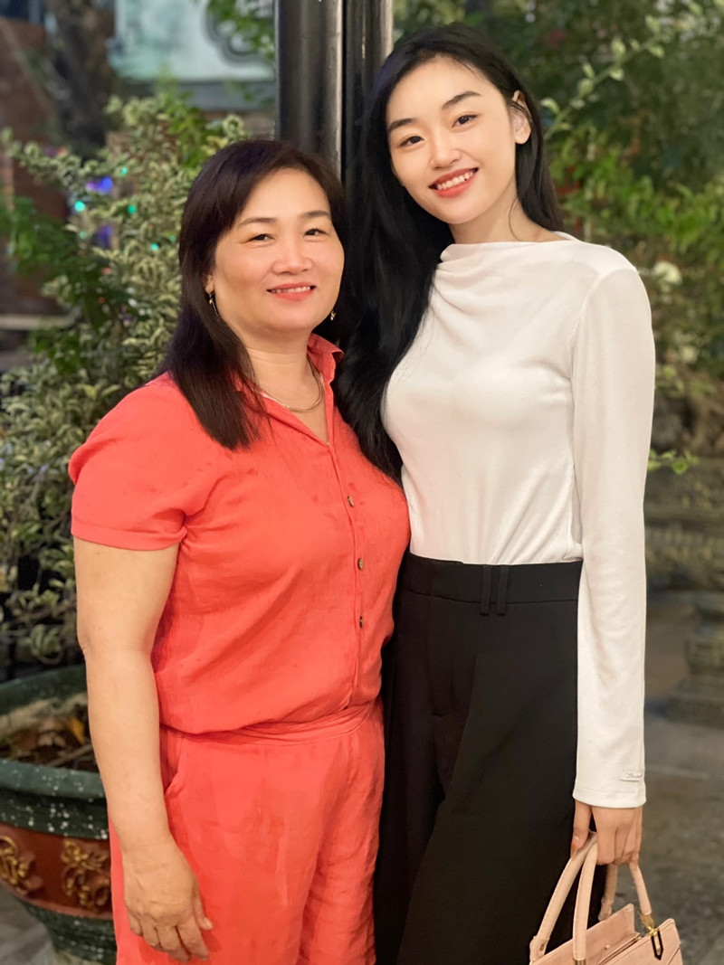 'Hoa hậu nghèo khó nhất Việt Nam' đổi đời nhờ vương miện là ai? - Ảnh 2.