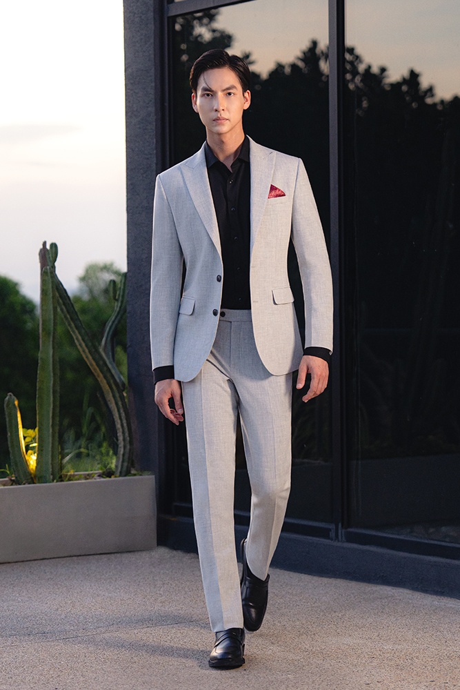 គន្លឹះស្លៀកខោស្អាតសម្រាប់រាងកាយគ្រប់ប្រភេទ - រូបថត ៤. Mách bạn cách mặc quần tây đẹp cho mọi dáng người - Ảnh 4.