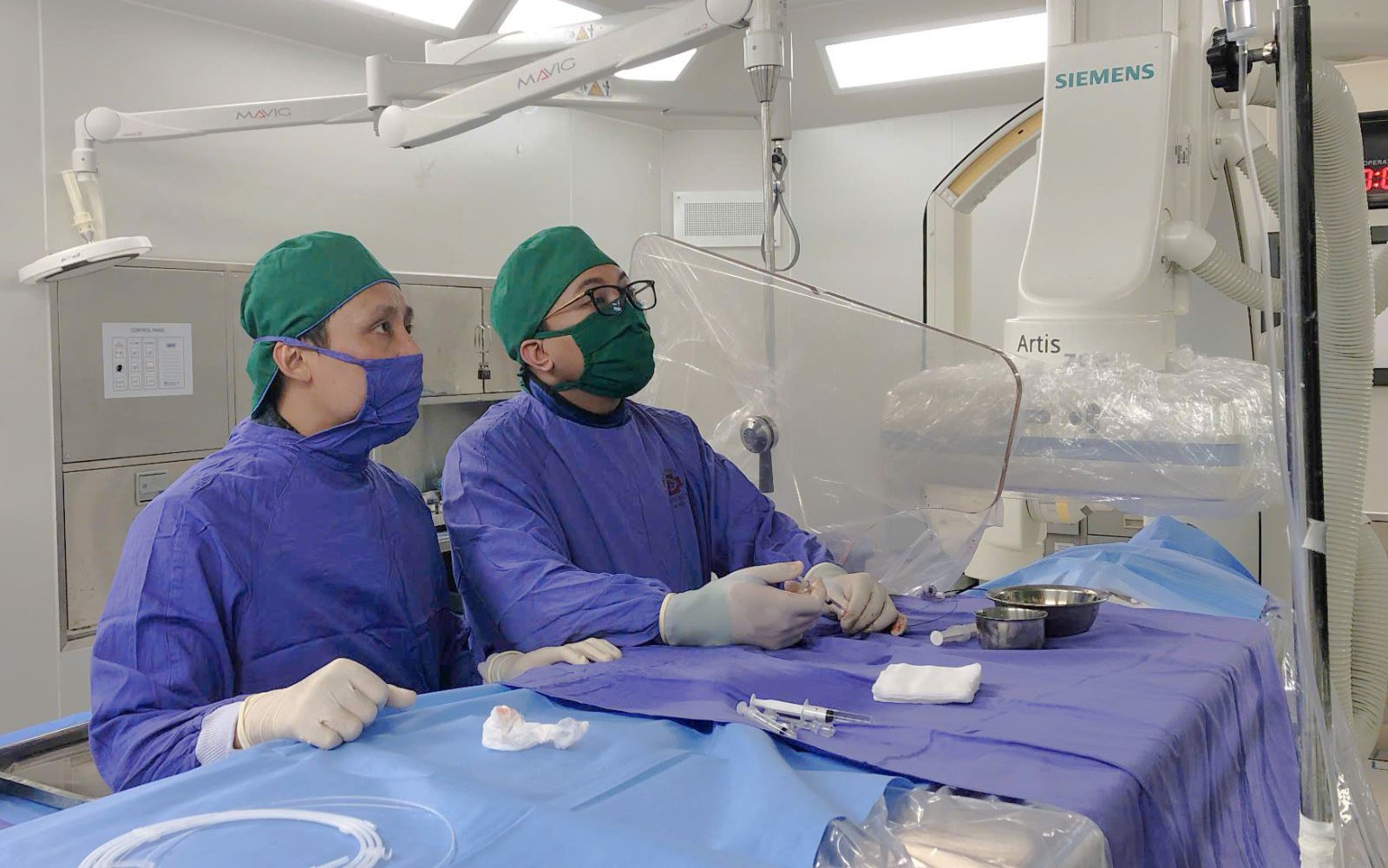 Ra máu giữa chu kỳ kinh có nguy hiểm không? Khi nào cần được khám sớm? - Ảnh 2. Ra máu giữa chu kỳ kinh có nguy hiểm không? Khi nào cần được khám sớm? - Ảnh 2.