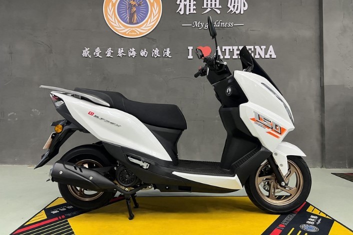 Xe ga 150cc giá rẻ 26 triệu đồng với công nghệ tiên tiến ABS 2 kênh - Ảnh 5. Xe ga 150cc giá rẻ 26 triệu đồng với công nghệ tiên tiến ABS 2 kênh - Ảnh 5.